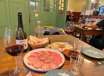 portugal/porto/restaurant/taberna-folias-de-baco-natural-wines