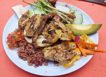 el-salvador/cerro-verde-national-park/restaurant/el-costillon-cerro-verde