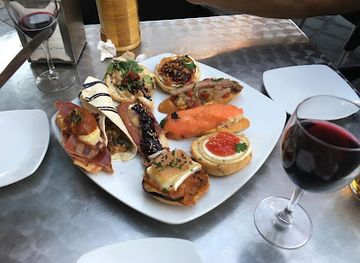 spain/valencia/restaurant/tanto-monta