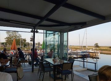 austria/neusiedler-see/restaurant/marias-marina-restaurant-yachtclub