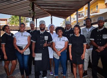 cabo-verde/santa-maria/restaurant/sabores-livros