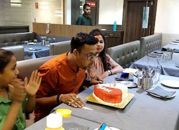 india/vadodara/sayajigunj/restaurant/amity-restaurant