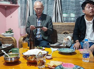 bhutan/bumthang/restaurant/tabdey-restaurant