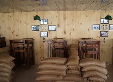 Madras - Cafe & Restaurant