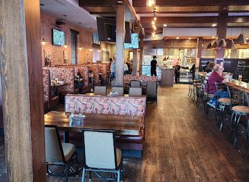 kansas/dodge-city/restaurant/the-cowboy-capital-saloon-grill