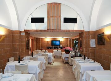 italy/bari/restaurant/ai-2-ghiottoni