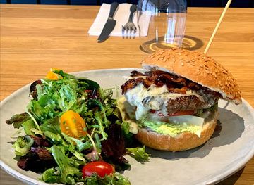 luxembourg/minette/restaurant/la-cave-a-manger