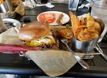 illinois/corn-belt/restaurant/steel-plow-burger-company
