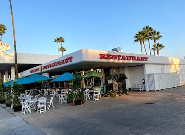 california/san-fernando-valley/restaurant/horseless-carriage-restaurant