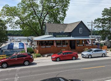 illinois/great-river-road/restaurant/grafton-pub