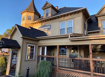 vermont/emerald-lake-state-park/restaurant/carriage-house-cafe-grill