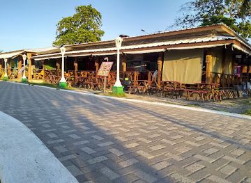 honduras/mosquito-coast/restaurant/cric-cric-burger