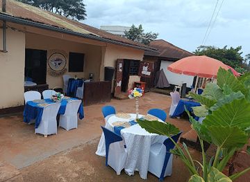 cameroon/foumban/restaurant/restaurant-le-bambouland-plus