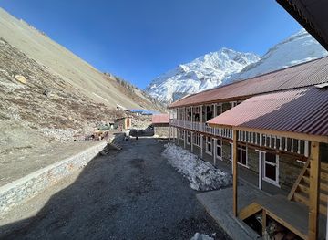 nepal/kanchenjunga-base-camp/restaurant/hiimalayan-restaurant