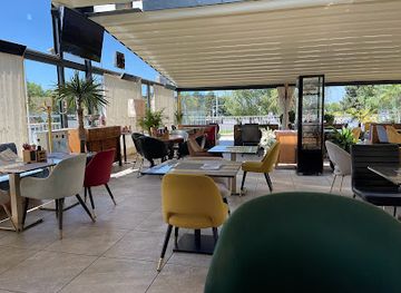 croatia/zagreb/jarun-lake/restaurant/basta-gourmet-bar-jarun