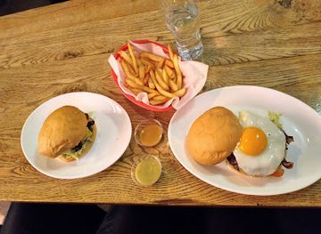 iceland/southern-peninsula/restaurant/olsen-olsen