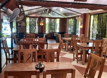tanzania/arusha/restaurant/fifi-s-restaurant-cafe
