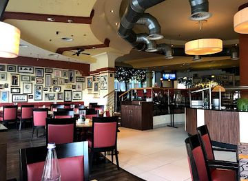 germany/dusseldorf/medienhafen/restaurant/julian-s-bar-and-restaurant