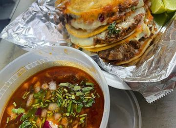 oregon/hood-river/restaurant/paco-s-tacos-food-truck