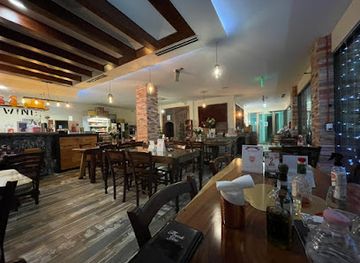 honduras/tegucigalpa/restaurant/via-nova