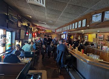minnesota/minnesota-river-valley/restaurant/lions-tap