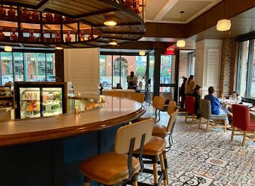 wisconsin/milwaukee/downtown/restaurant/tre-rivali