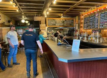vermont/washington-county/restaurant/worthy-burger