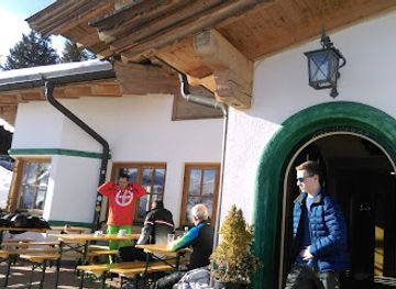 austria/kitzbuhel/restaurant/hahnenkam-rennen-bar-and-self-service