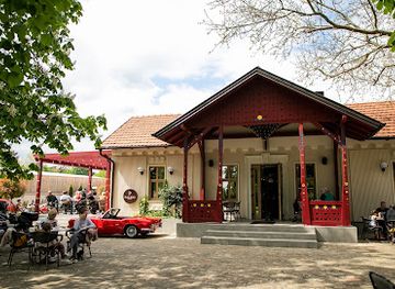 serbia/palic-lake/restaurant/paligo-palata