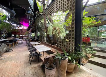 thailand/rayong/rayong-beach/restaurant/the-bizarre-island