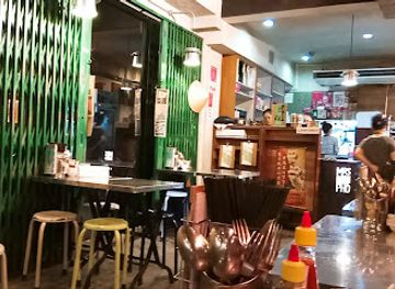 singapore/kampong-glam/restaurant/mrs-pho-bussorah-street-former-beach-road