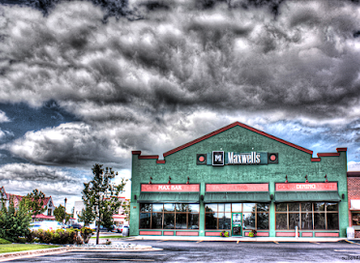 north-dakota/sheyenne-national-grassland/restaurant/maxwells-restaurant-bar