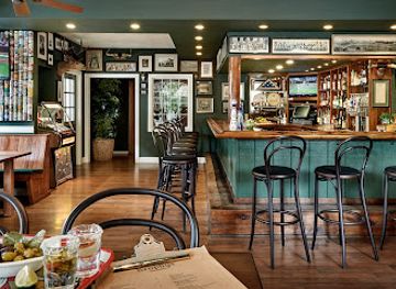 california/carmel-by-the-sea/restaurant/brophy-s-tavern