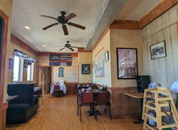 ohio/youngstown/restaurant/e-b-family-restaurant