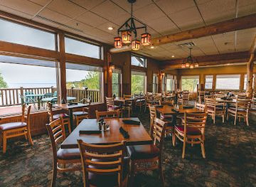 minnesota/lake-superior/restaurant/grand-superior-grill