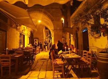 italy/bari/bari-vecchia/restaurant/la-uascezze