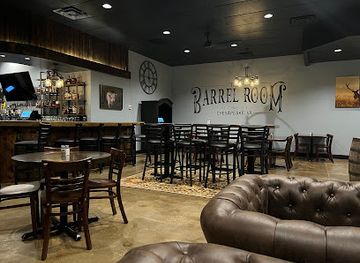 virginia/chesapeake/restaurant/the-barrel-room
