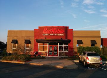rhode-island/warwick/restaurant/red-robin-gourmet-burgers-and-brews