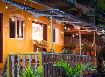 guatemala/flores/restaurant/maple-tocino