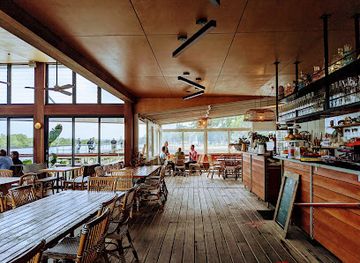 australia/central-coast/restaurant/woy-woy-fishermen-s-wharf