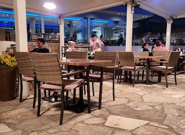 cyprus/kato-paphos/restaurant/la-place-royale