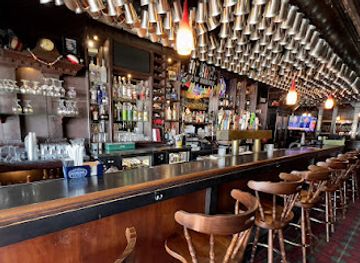 wisconsin/racine/restaurant/toad-hall-pub