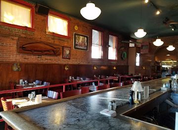 washington/everett/restaurant/buck-s-american-cafe