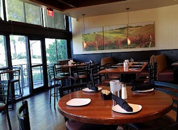 florida/tampa/restaurant/cooper-s-hawk-winery-restaurant-tampa