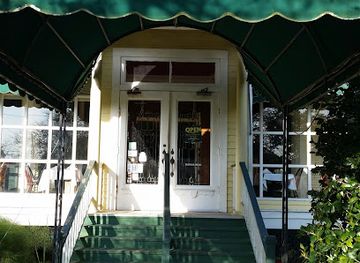 louisiana/atchafalaya-basin/restaurant/nash-s-restaurant