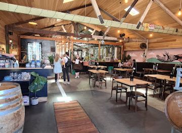 australia/western-district/restaurant/noodledoof-brewing-distilling-co