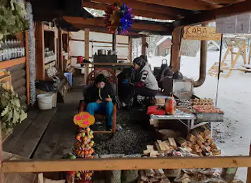 Kiosky, stánky, bufety, turistycké obchůdky