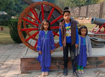 pakistan/rawalpindi/ayub-national-park/restaurant/eshaal-foods