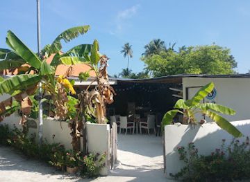 maldives/huraa/restaurant/beach-heaven-restaurant