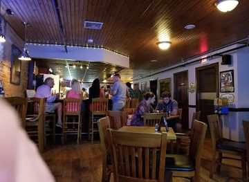 south-carolina/lake-jocassee/restaurant/burning-brick-tavern